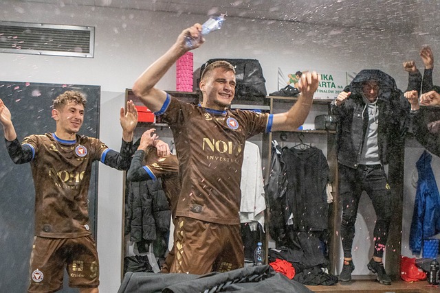 达了他们的 达了他们的